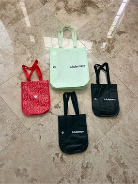 Lululemon Everyday Reusable Tote Bag set of 4